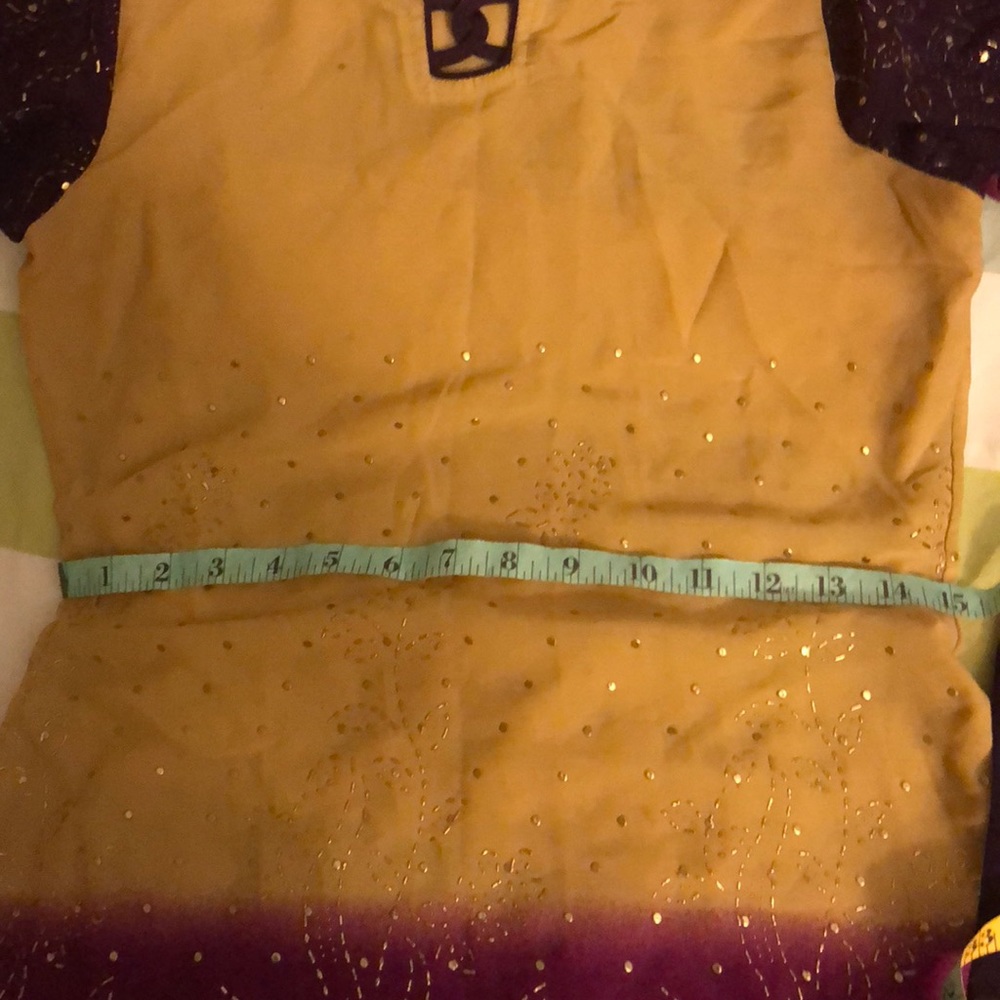 Small Shalwar Kameez New - Picture 2 of 4